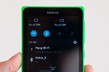 Tương tự như Android, người dùng Nokia X có thể trượt ngón tay từ mép trên xuống để mở thanh thông báo và thiết lập nhanh 